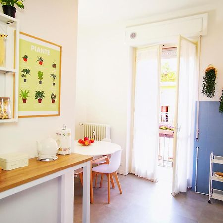 Spacious Apartment 50 Meters From The Metro Mailand Exterior foto