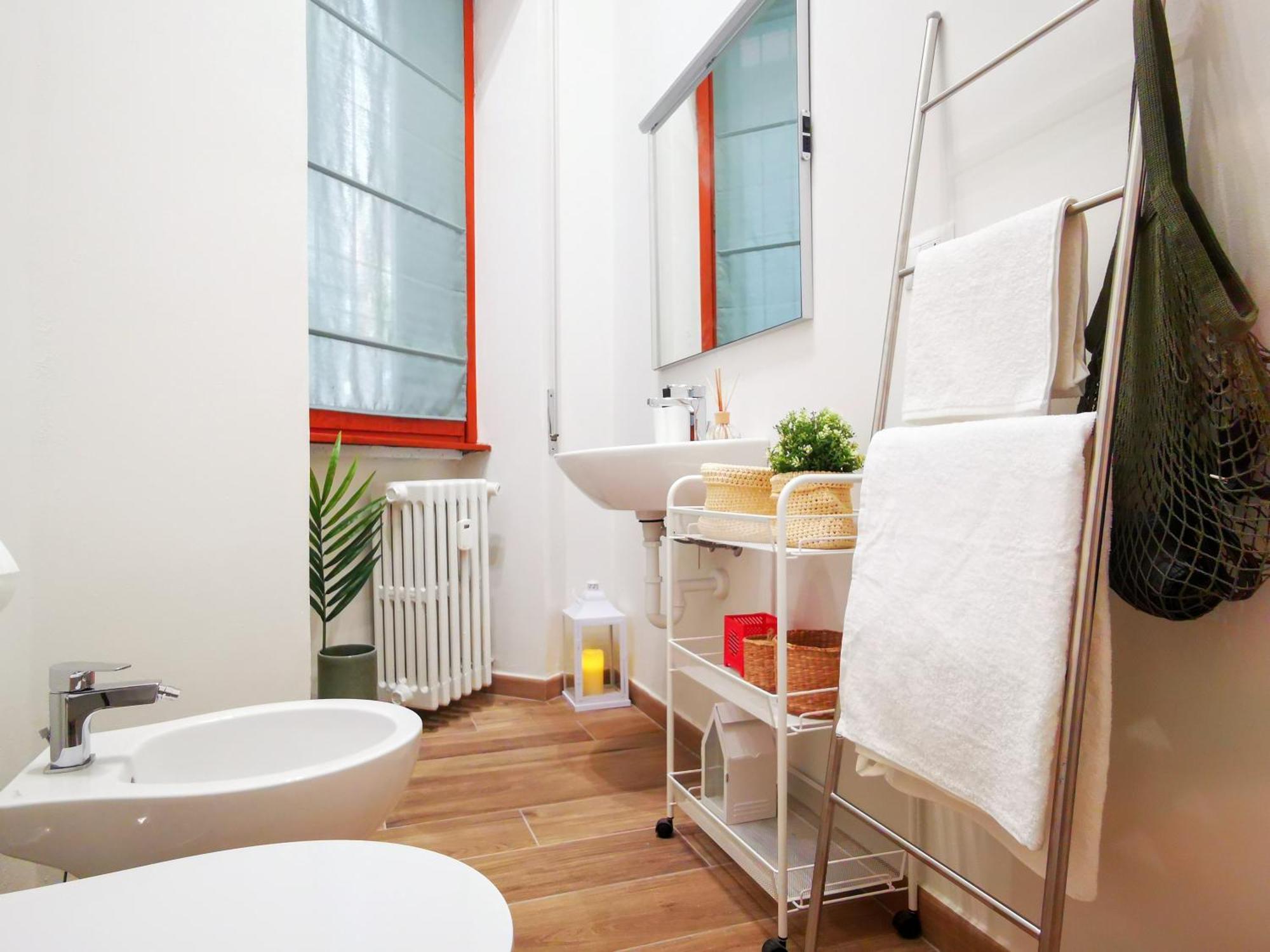 Spacious Apartment 50 Meters From The Metro Mailand Zimmer foto