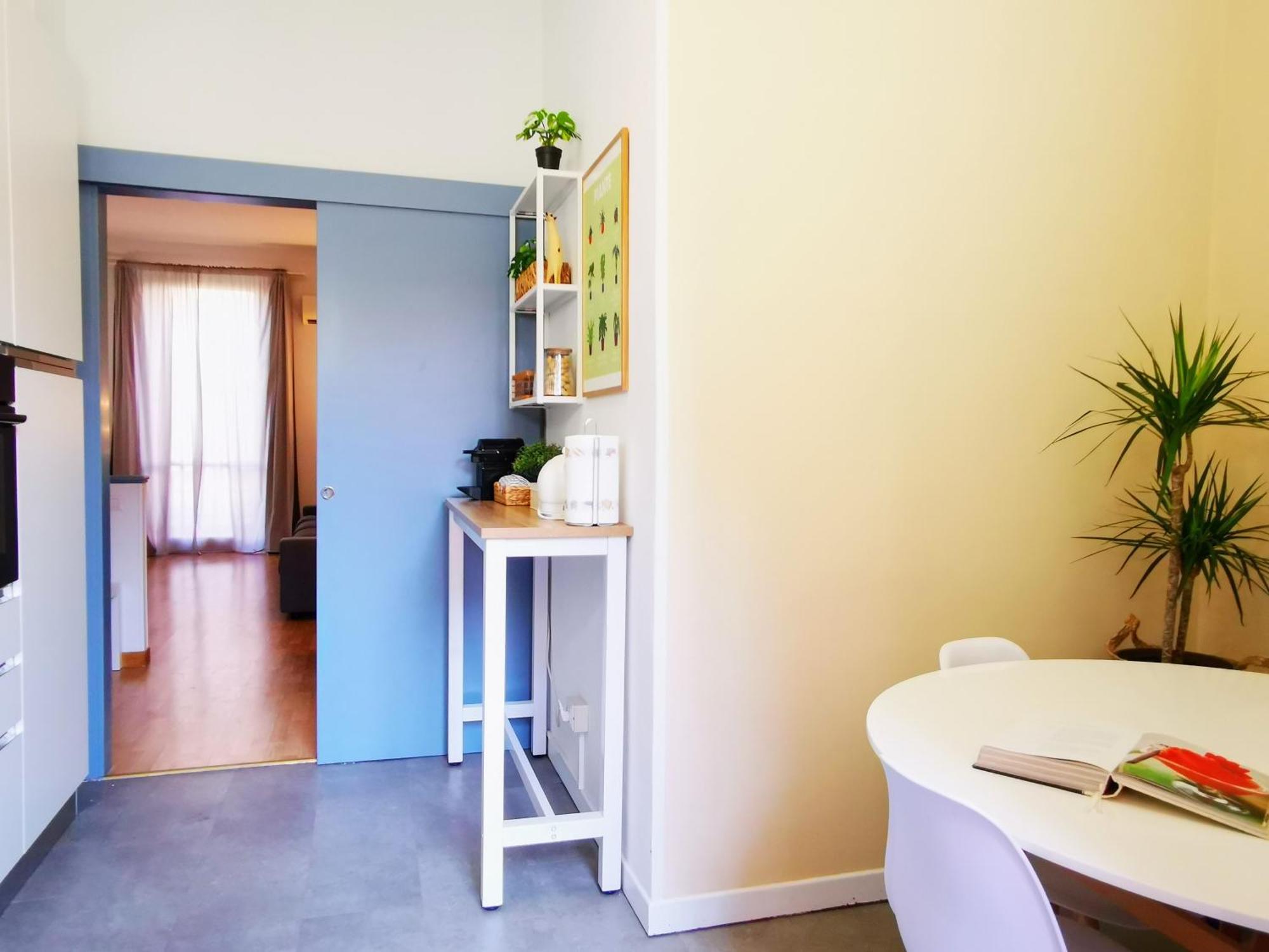 Spacious Apartment 50 Meters From The Metro Mailand Exterior foto
